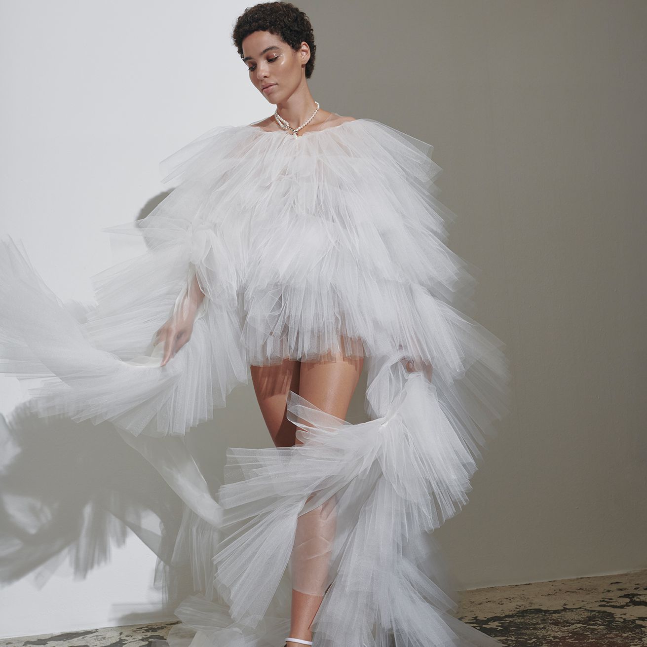 云九高级定制连衣裙卡维亚