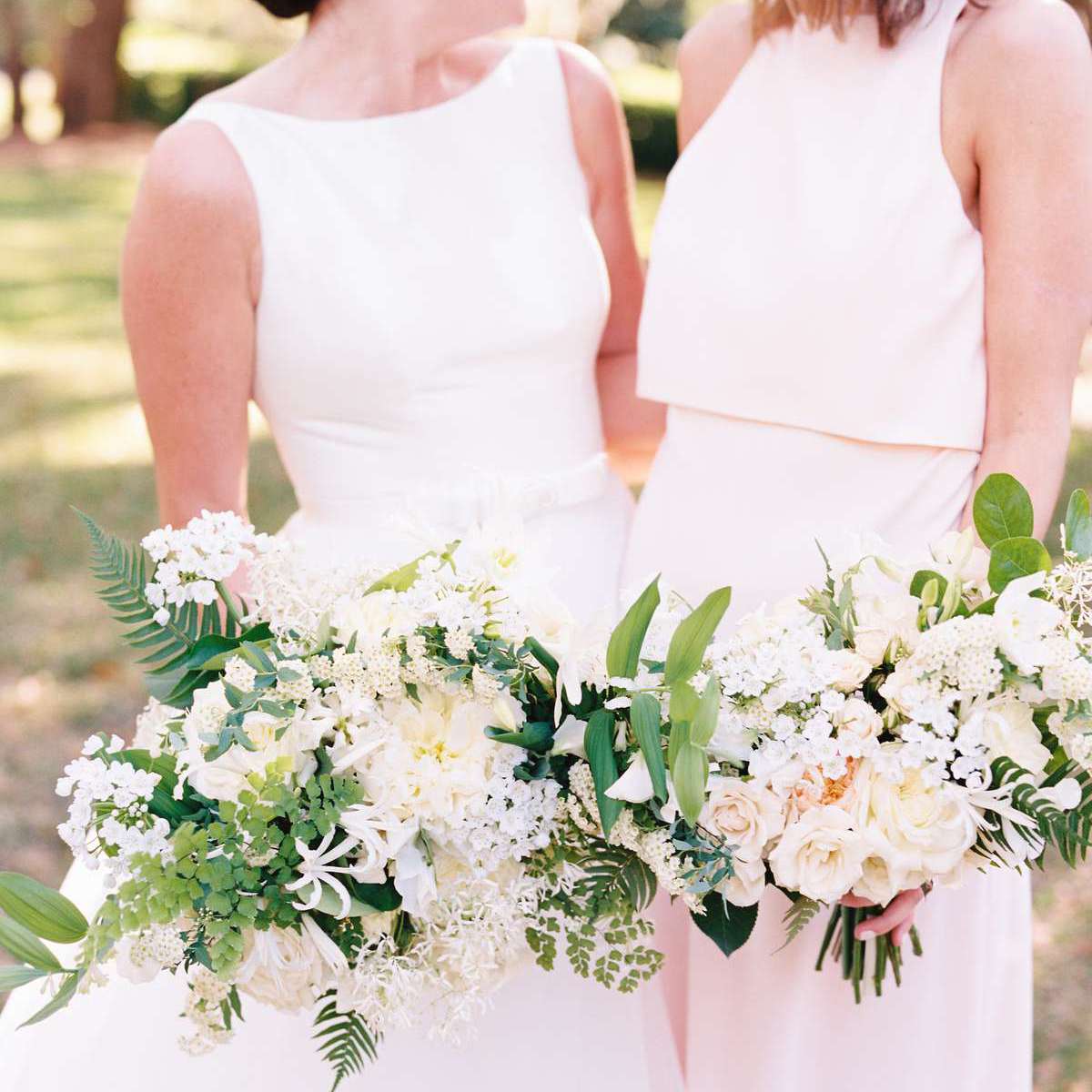 山谷百合婚礼花束