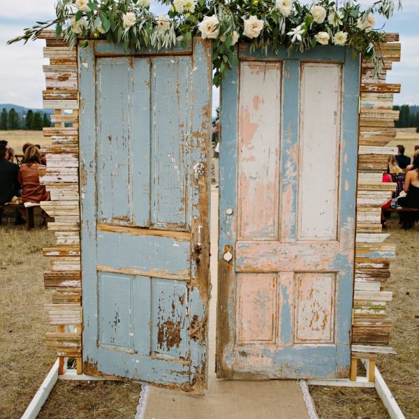 风化的青色礼门