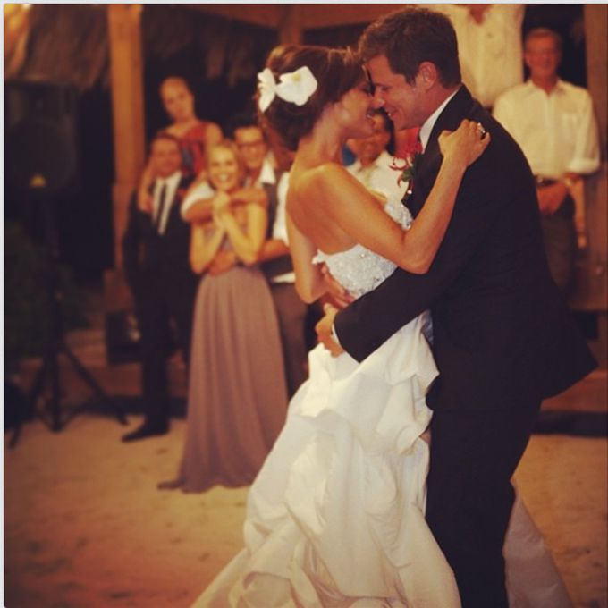 2011年，凡妮莎·米尼洛与尼克·拉奇在莫尼克·鲁里耶结婚