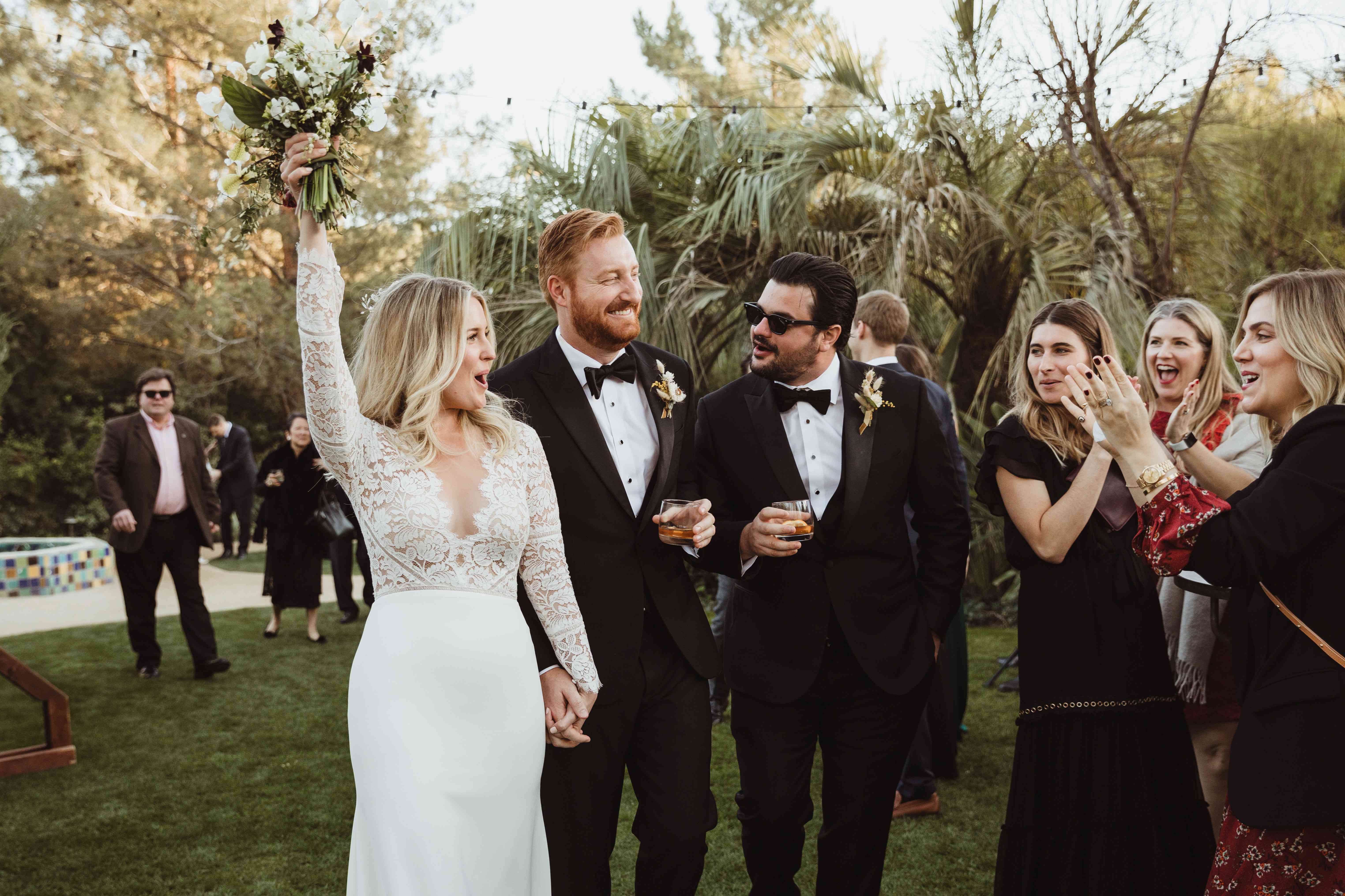 夫妇在鸡尾酒时间