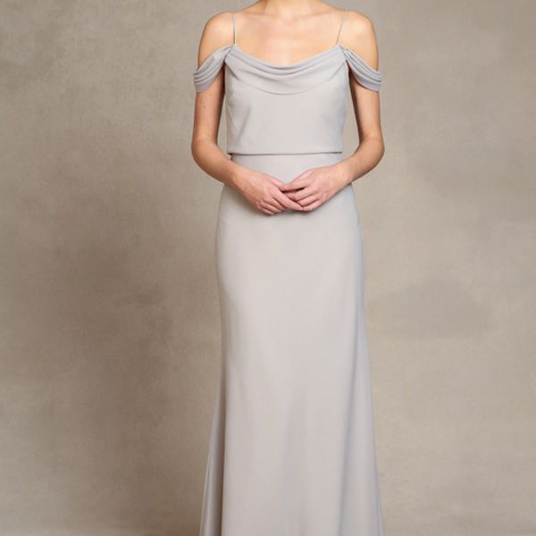 绉现成的单肩礼服