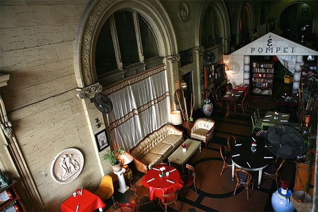 迈阿密浪漫的提案餐馆大豆和番茄