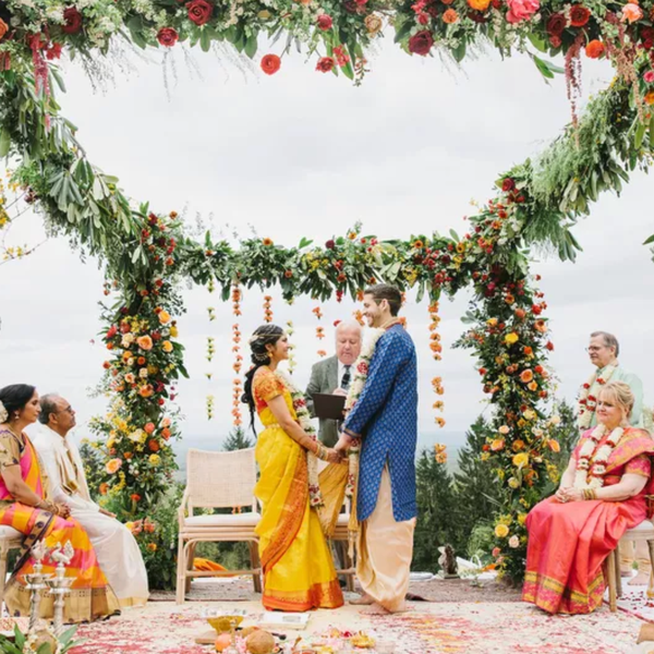 mandap统治下的印度夫妇