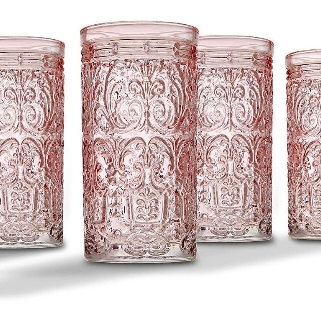 戈丁格Jax Highball杯的粉红色