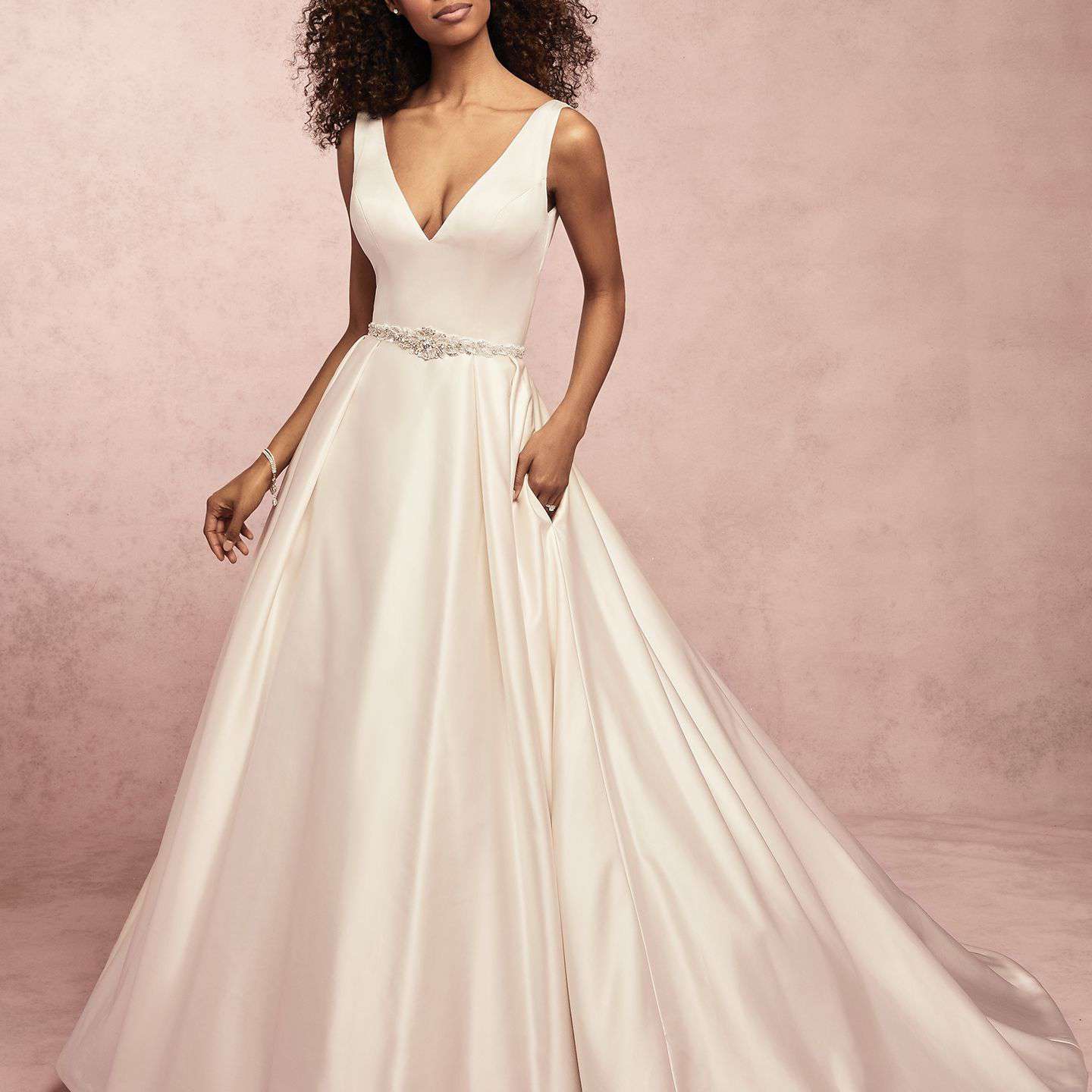 丽贝卡英格拉姆