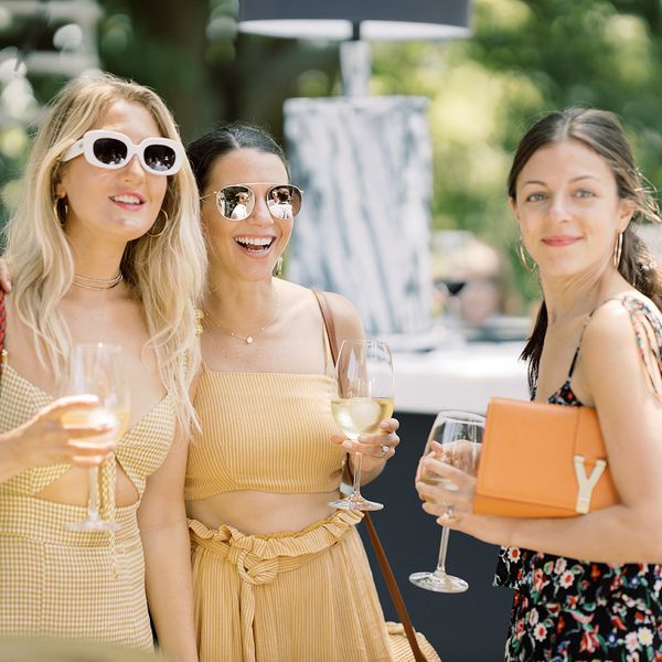 穿什么去参加新娘送礼会