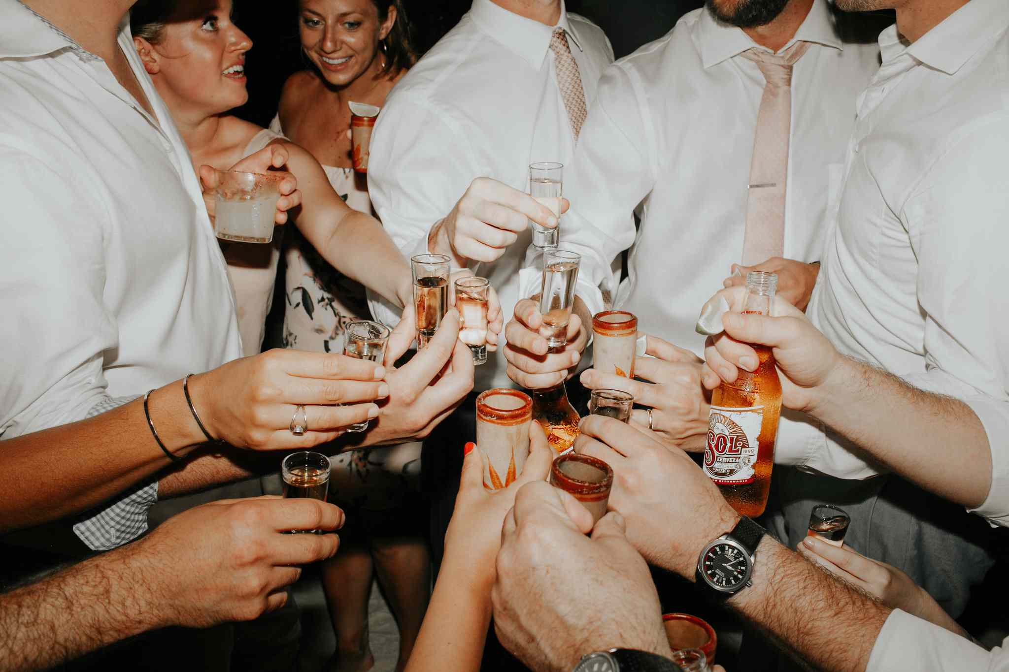 婚礼拍摄和啤酒