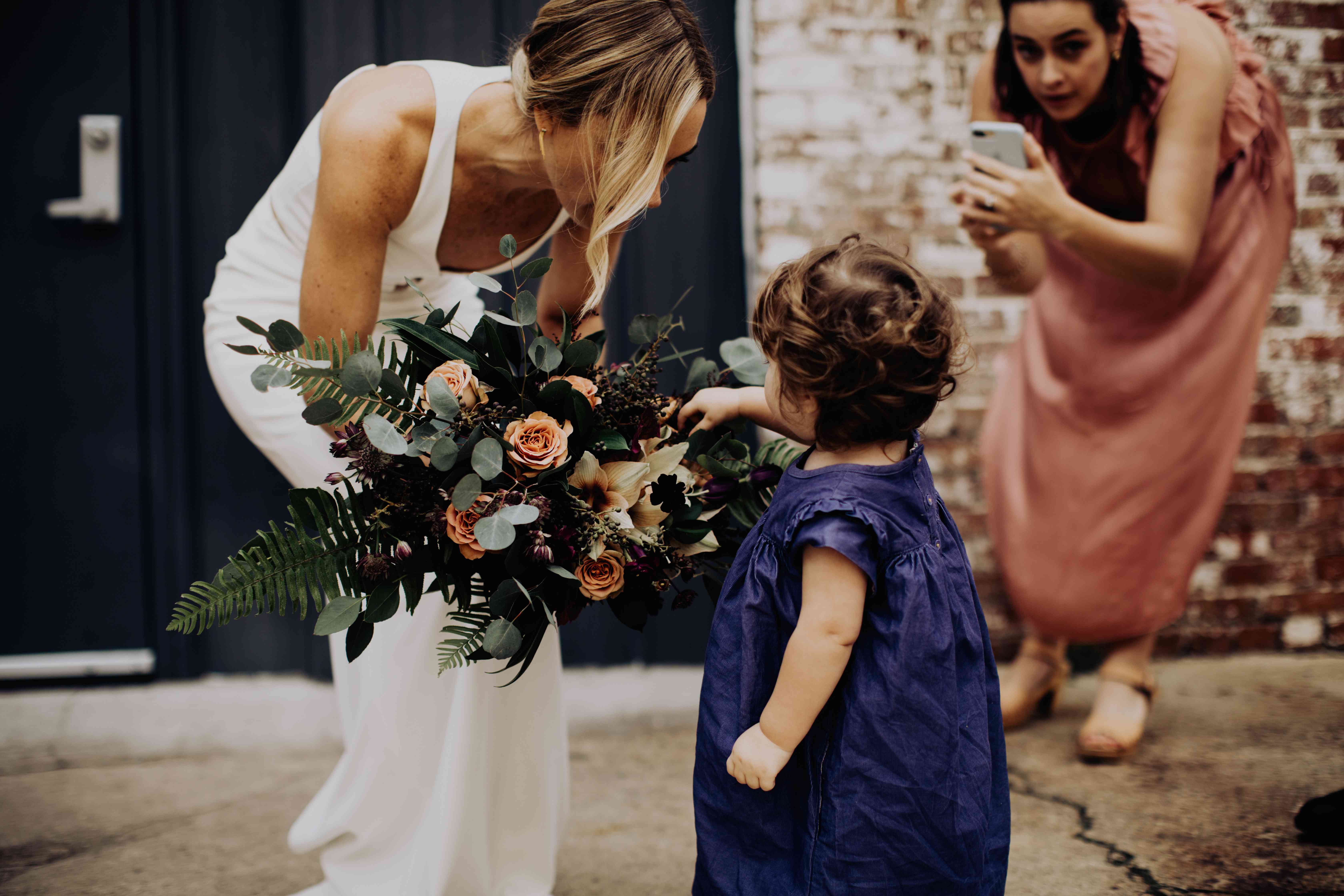 <p>婚礼的新娘花束孩子</ p> <br> <br>