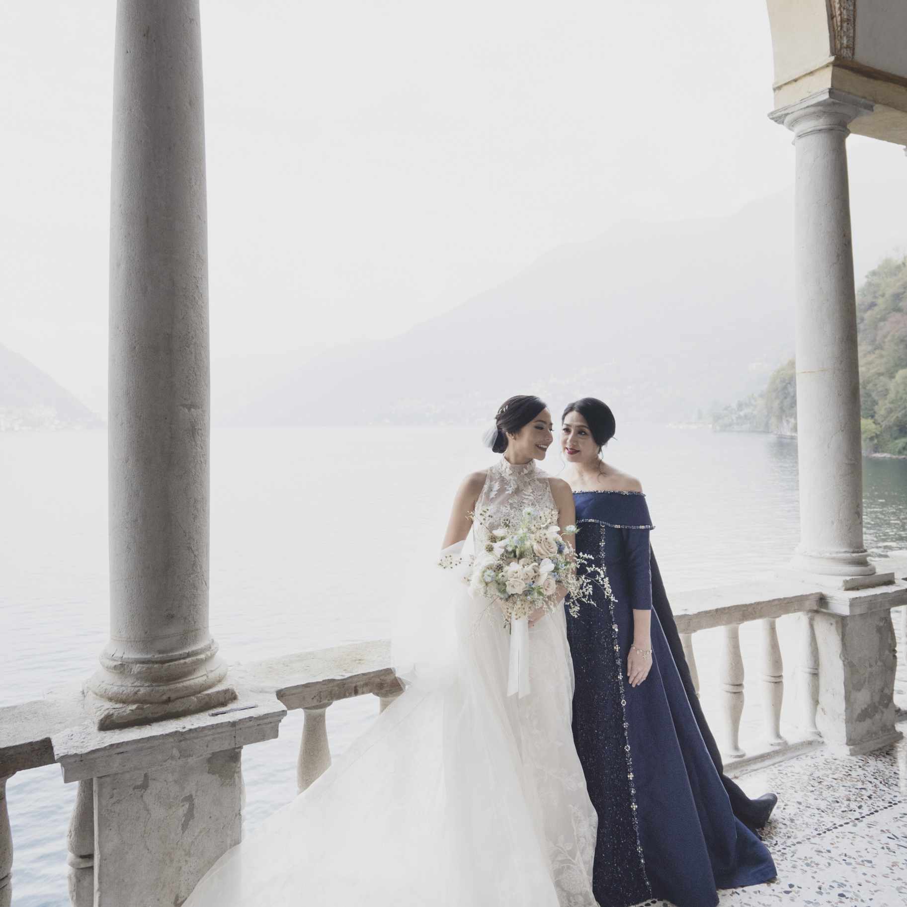 浪漫的科莫湖婚礼，新娘与母亲