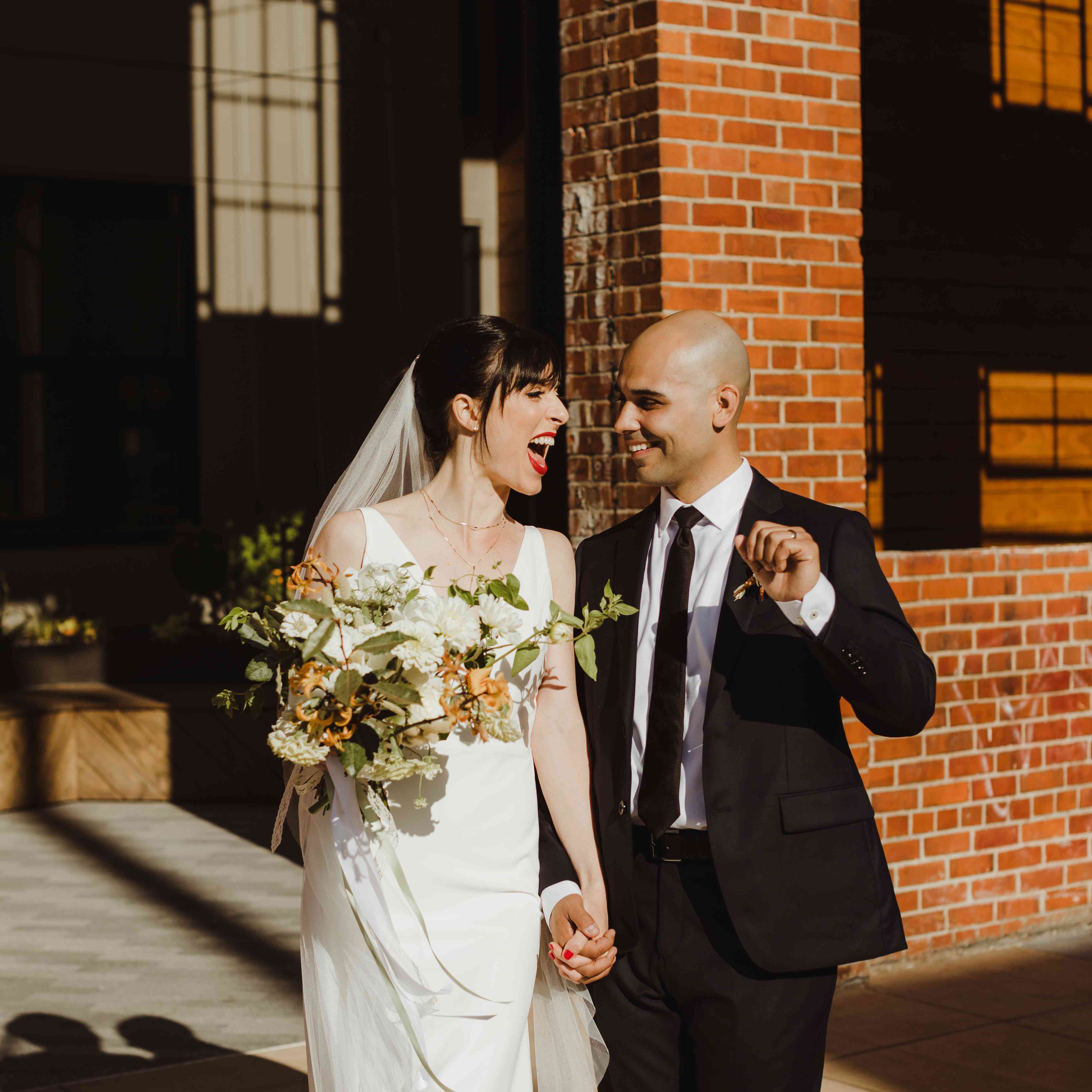 <P>刚刚结婚，幸福的新娘和新郎</ P>搜索结果