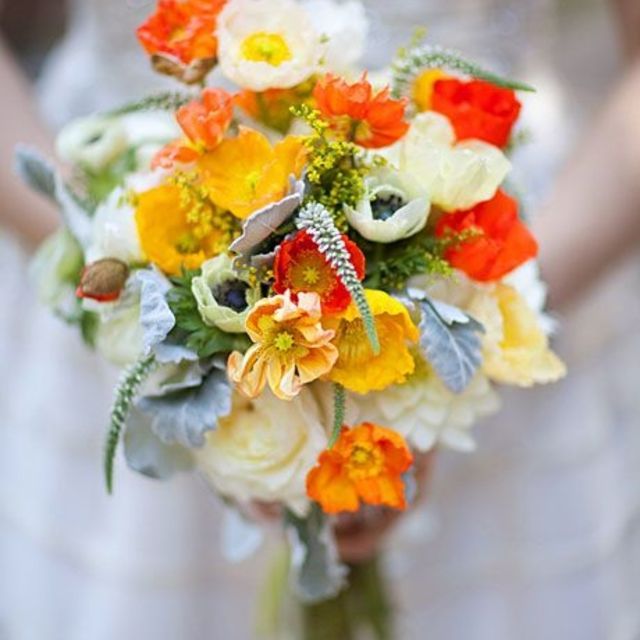罂粟花的婚礼花束