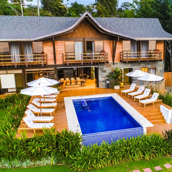 山寨与前池和甲板树林