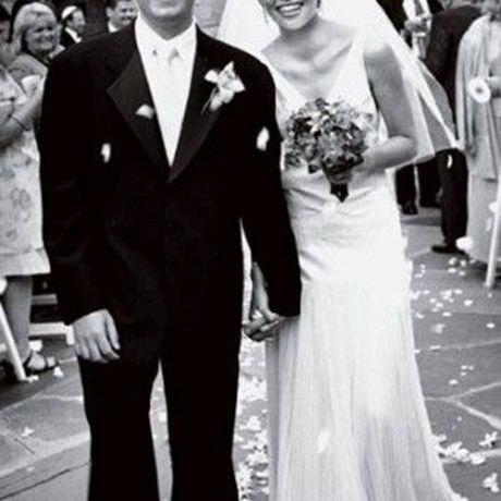 2003年，伊丽莎白·班克斯与麦克斯·汉德曼在克里斯汀·迪奥结婚