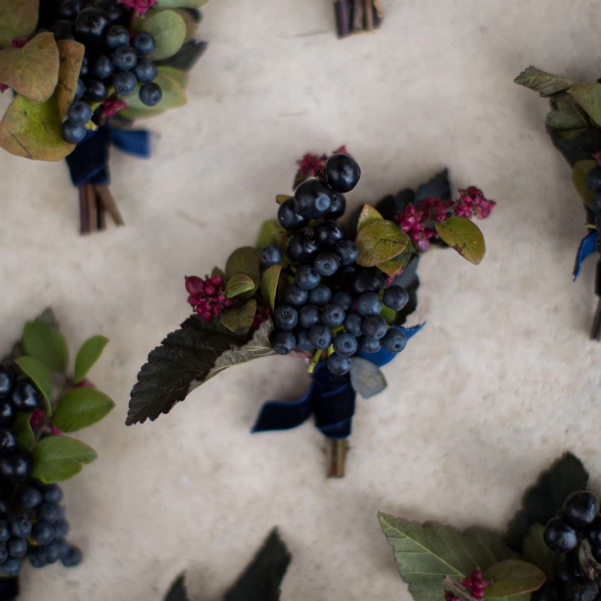 秋季婚礼bouniere.