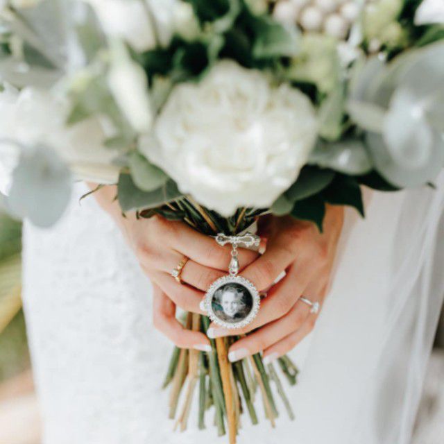 有照片魅力的婚礼花束