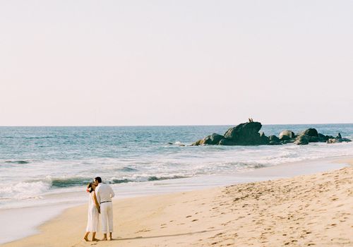 < / p > < p >海滩婚礼