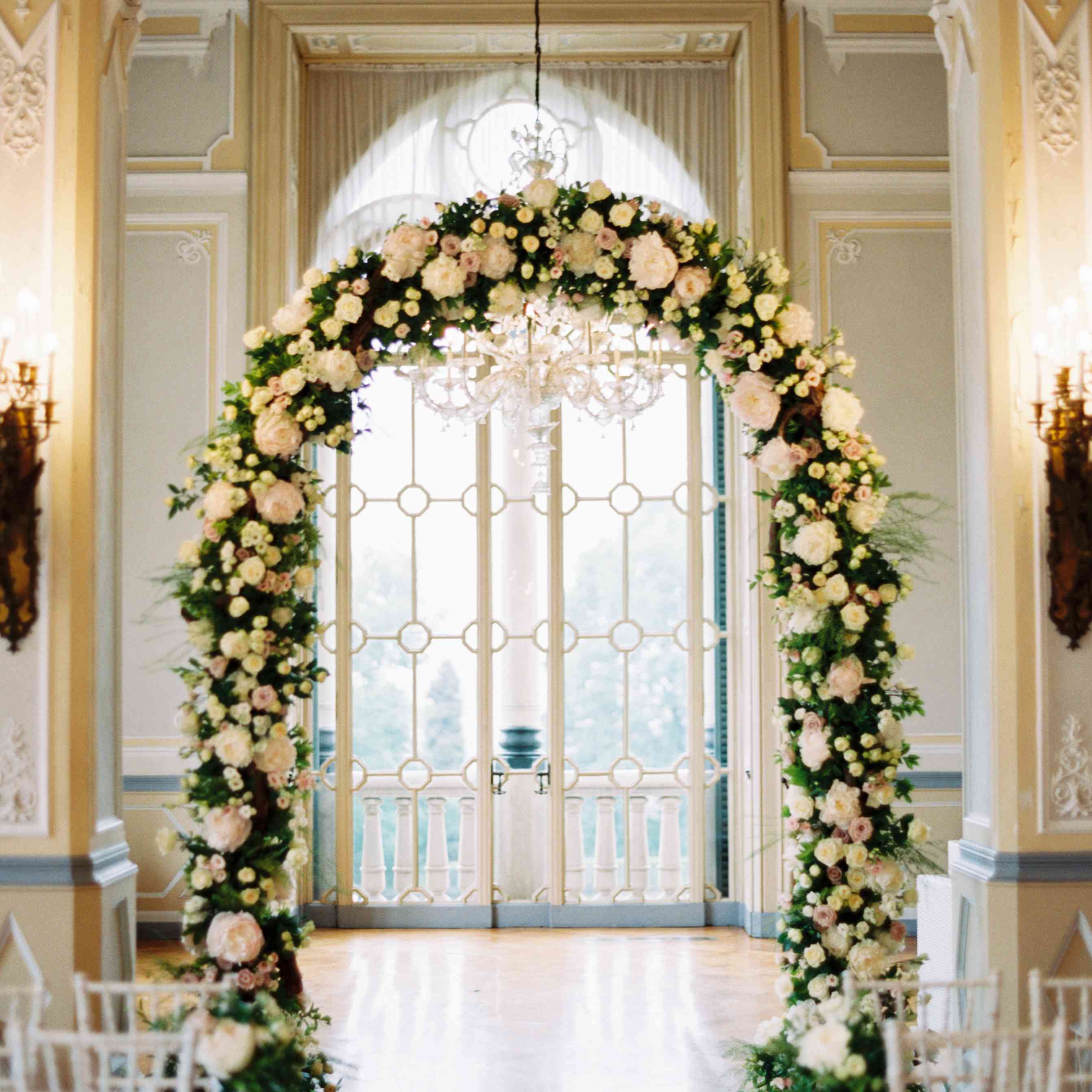 意大利北部的婚礼，花拱门