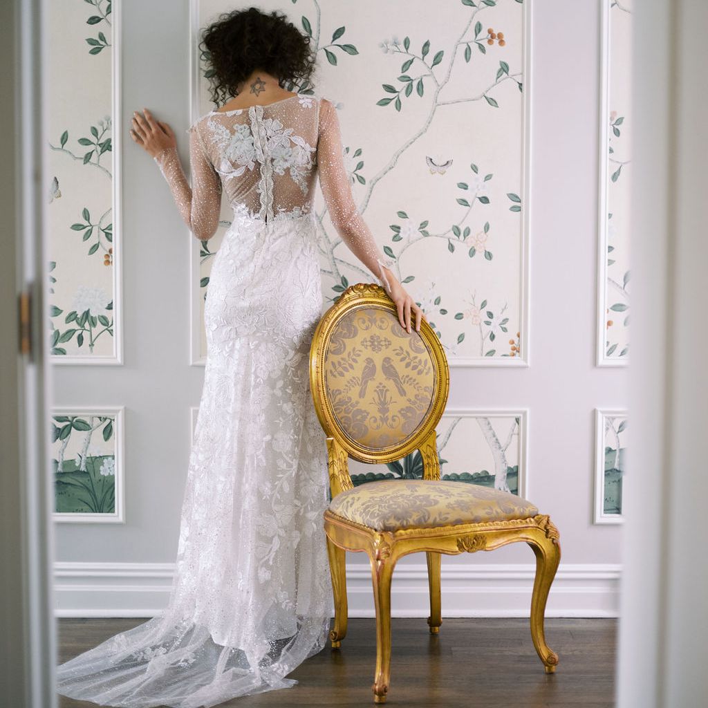 克莱尔·佩蒂伯恩的婚纱