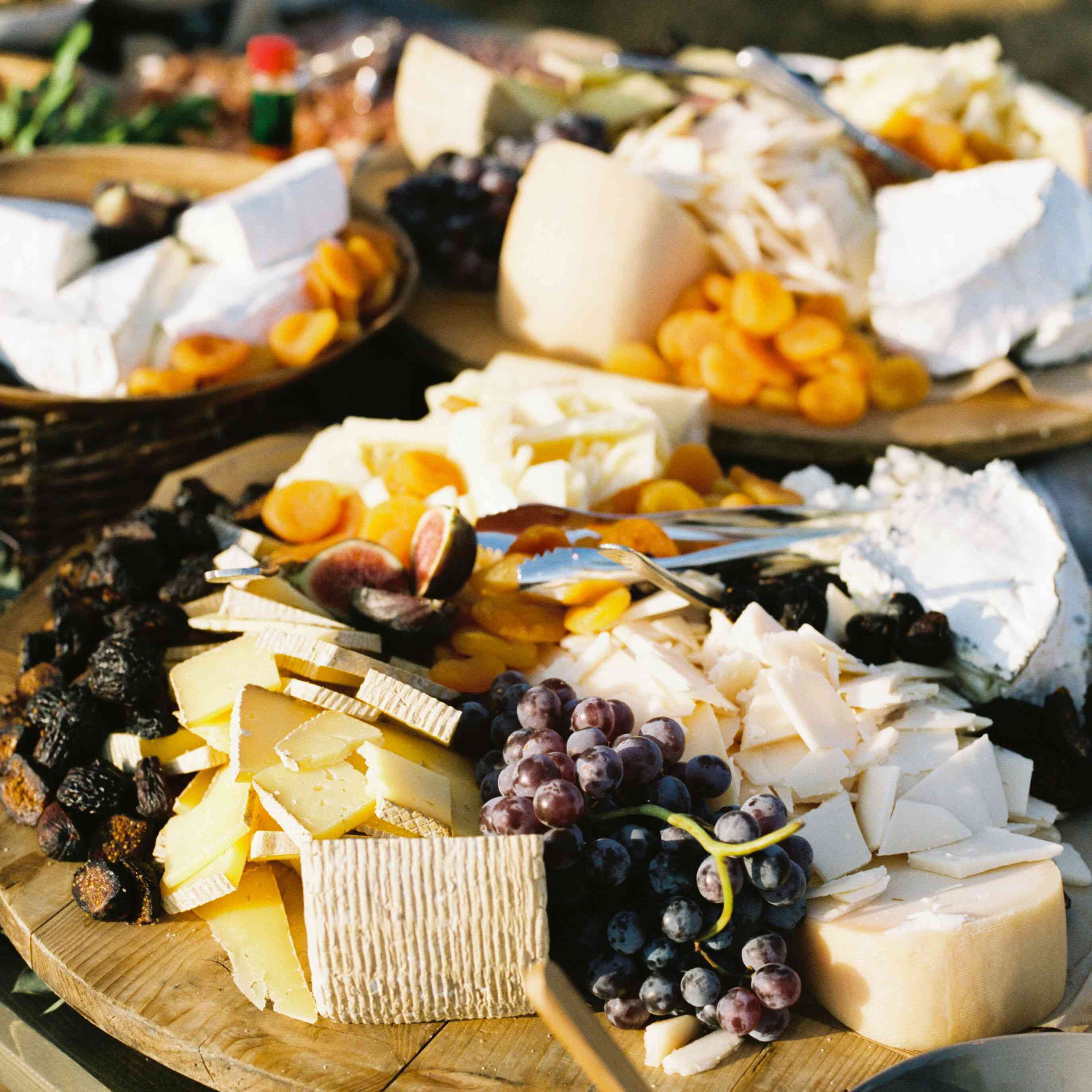 奶酪和水果盘