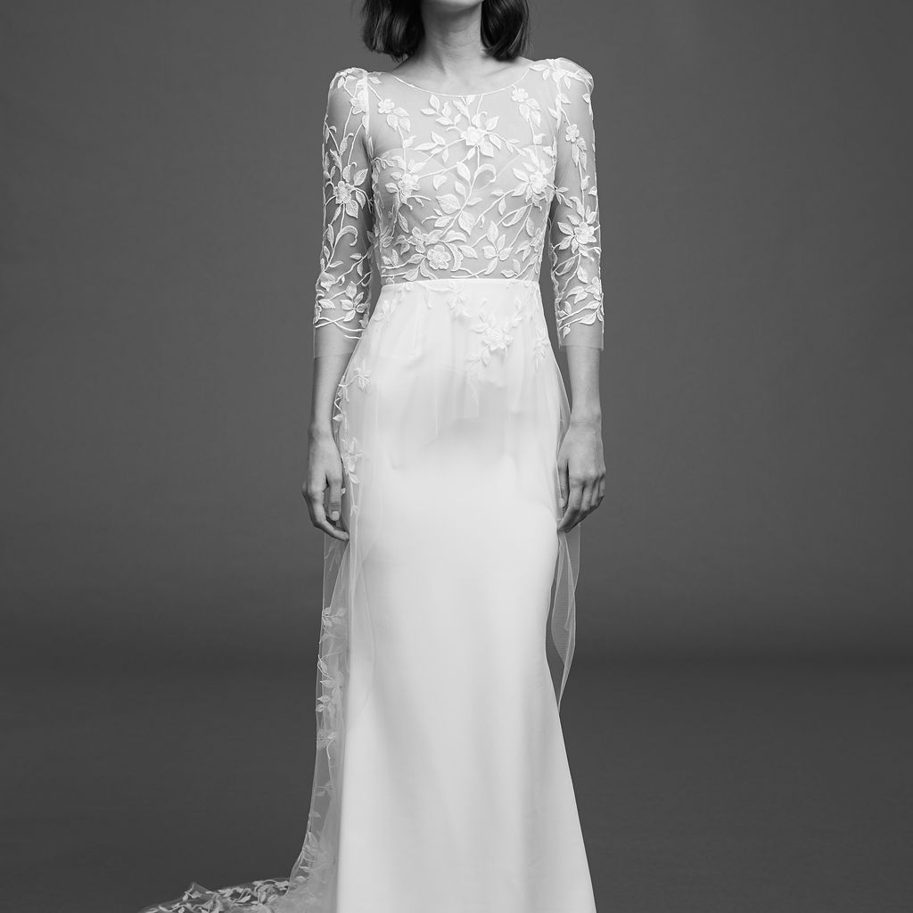 在绉绸连衣裙花卉刺绣七分袖型号