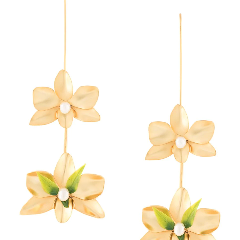 奔驰萨拉萨尔花耳坠