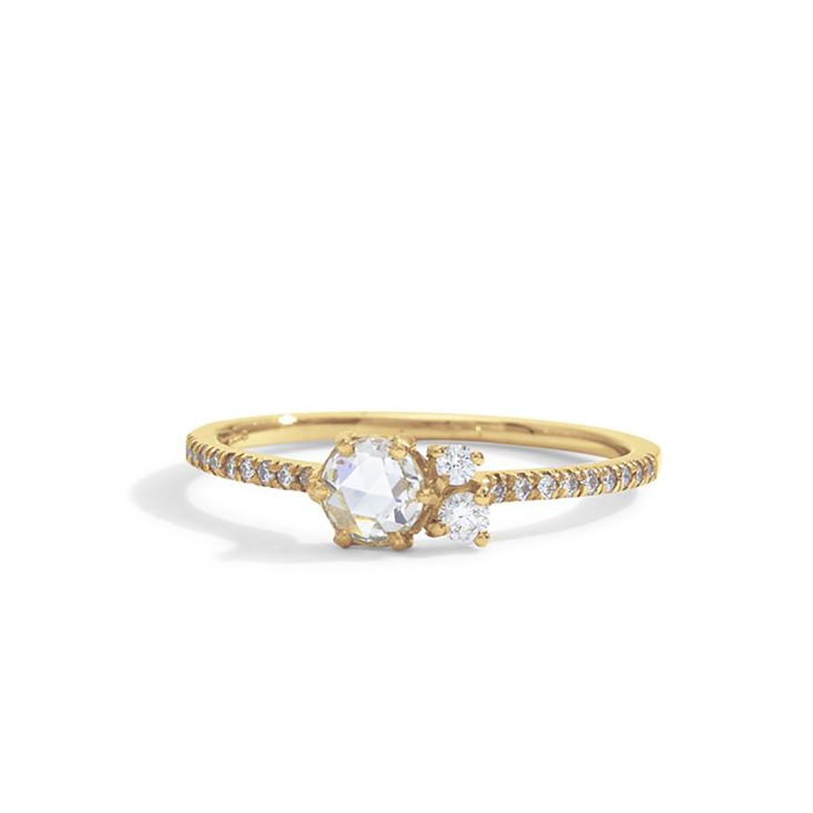 简易订婚戒指188bet官网88bet官网