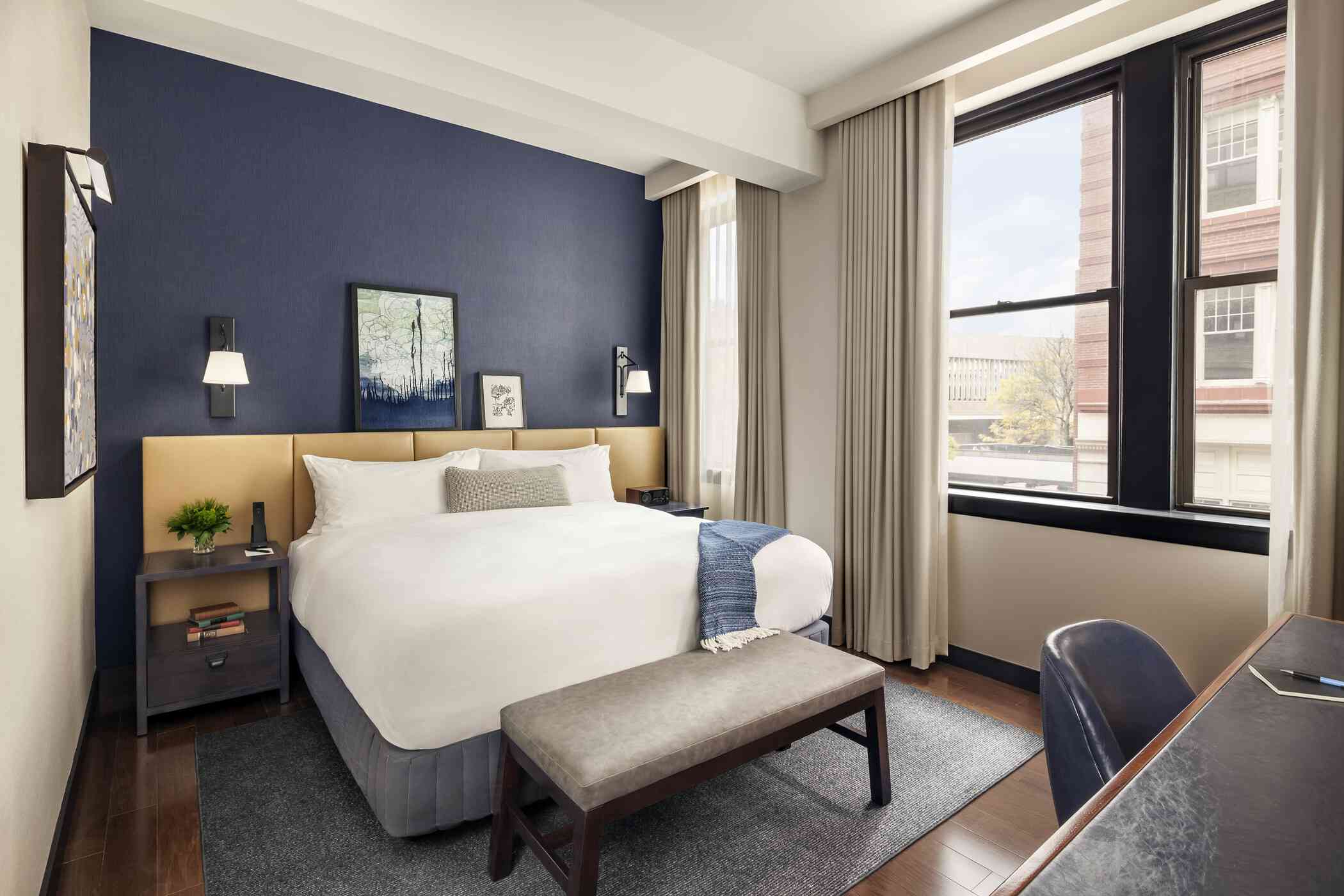 酒店房间灰蓝的配色方案