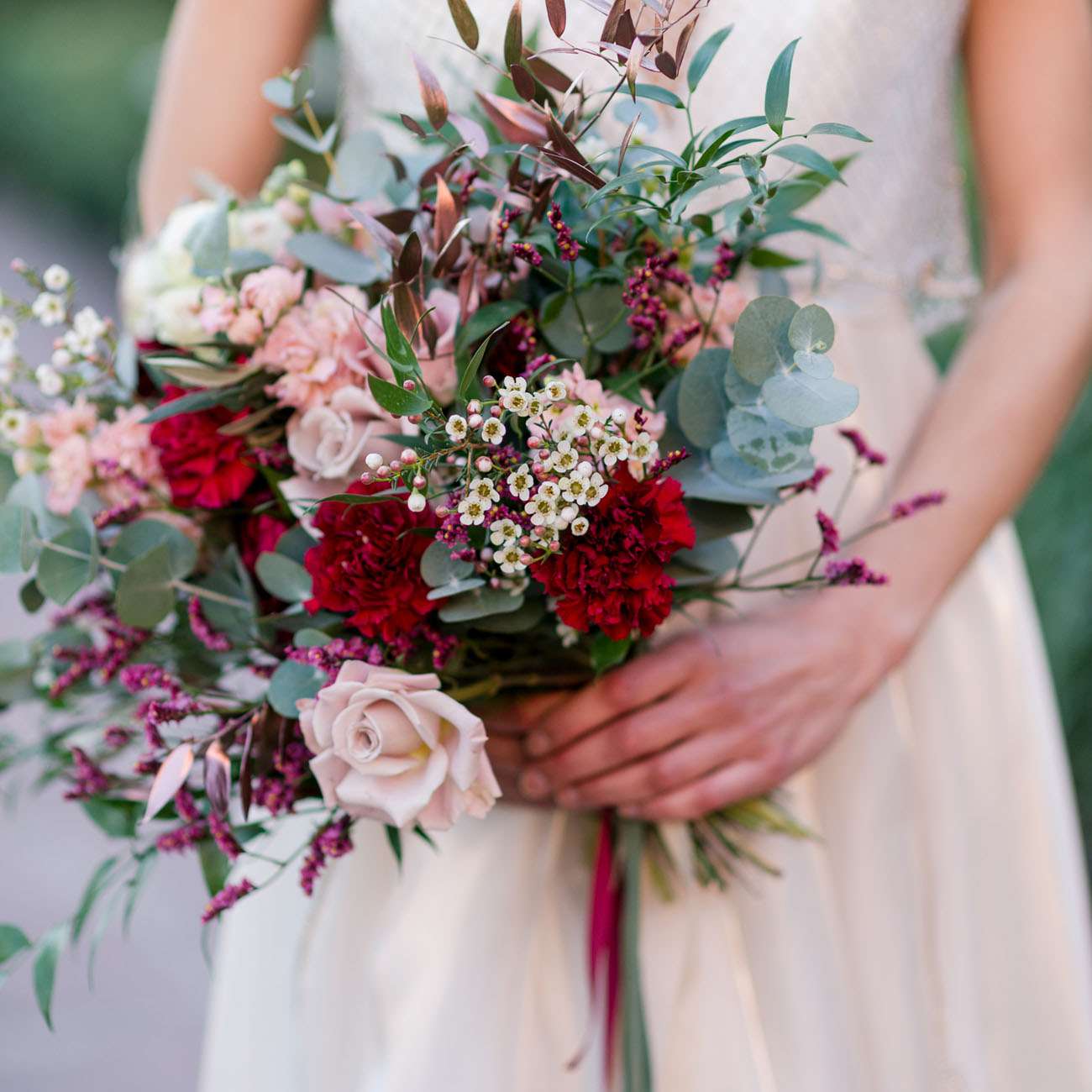 康乃馨婚礼花束