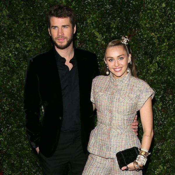 <P>麦莉赛勒斯和连恩·汉斯沃出席在LA是Chanel晚餐。</ P>