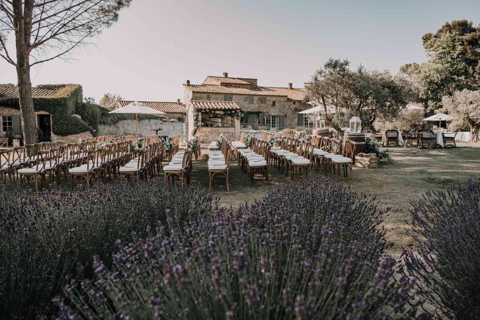 户外婚礼仪式场地＂class=