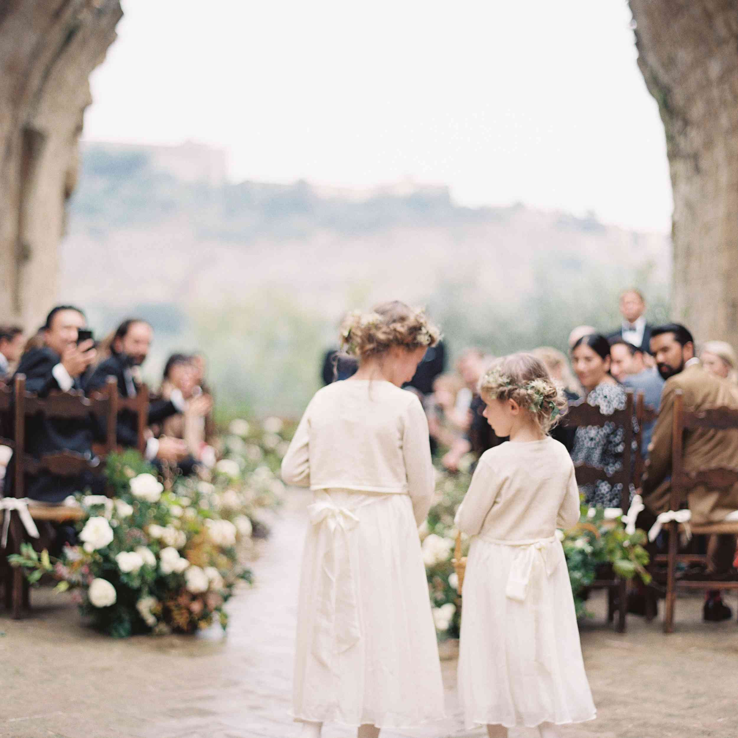 经典的la badia意大利婚礼，花童