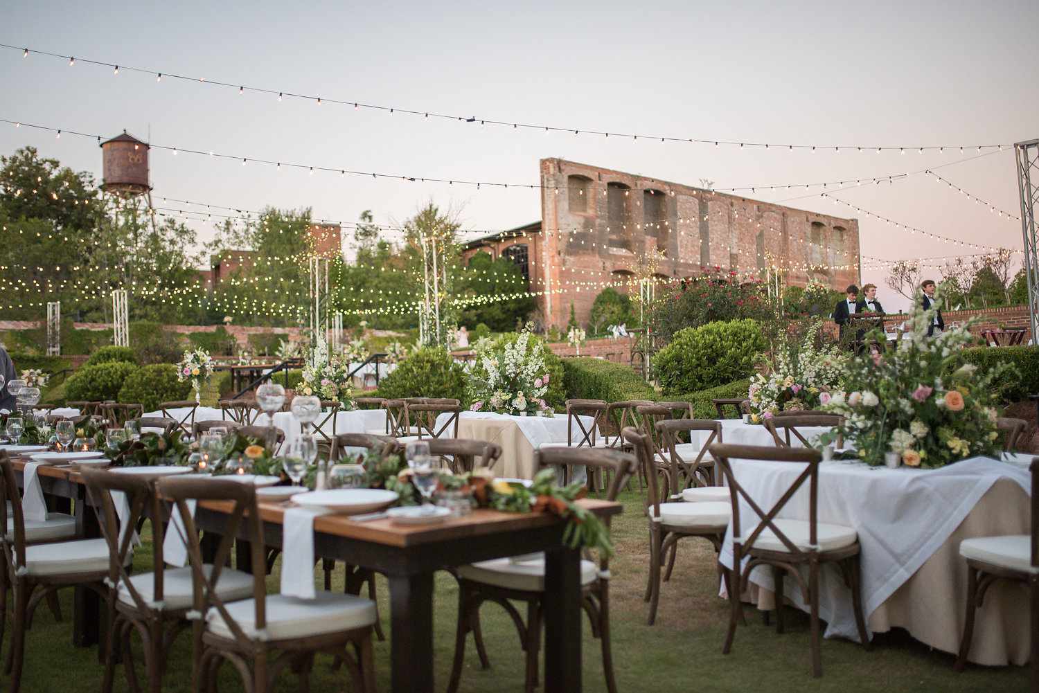 户外桌接待场地