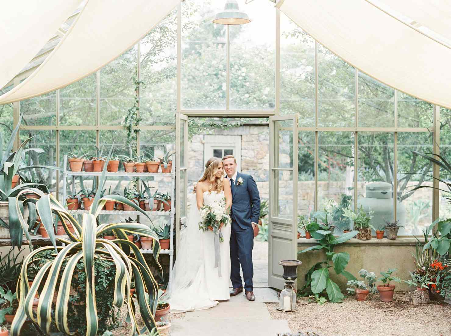 夫妇冒充在温室哈尔丁比伊斯