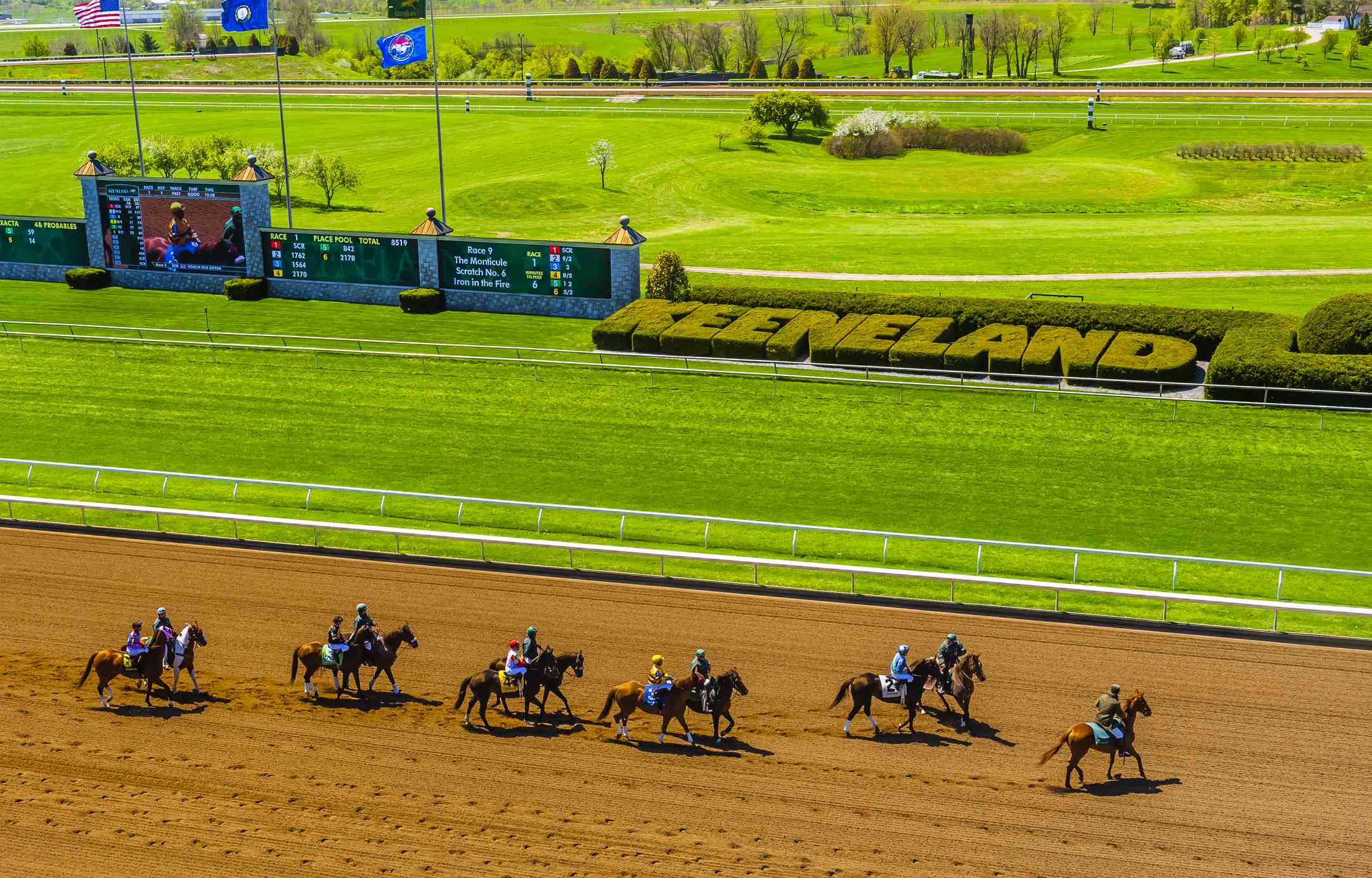 赛马在肯塔基州列克星敦的基尼兰赛道