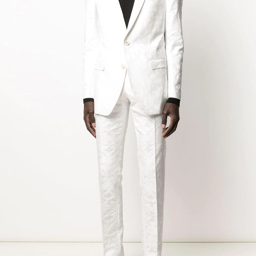 白色西装