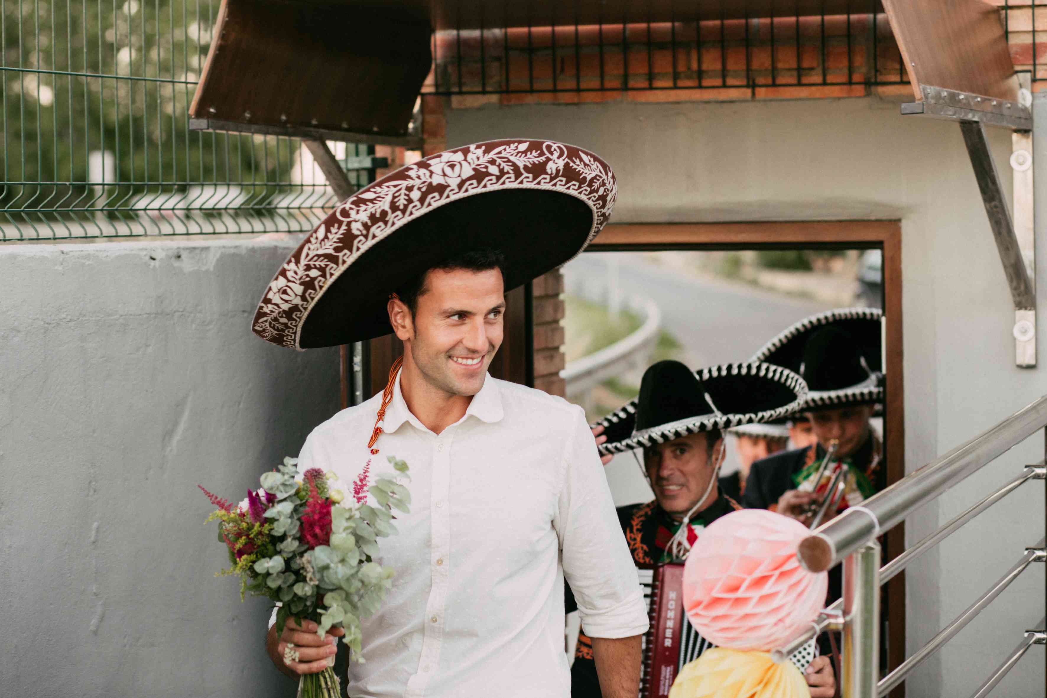 玛丽亚奇帽子的新郎