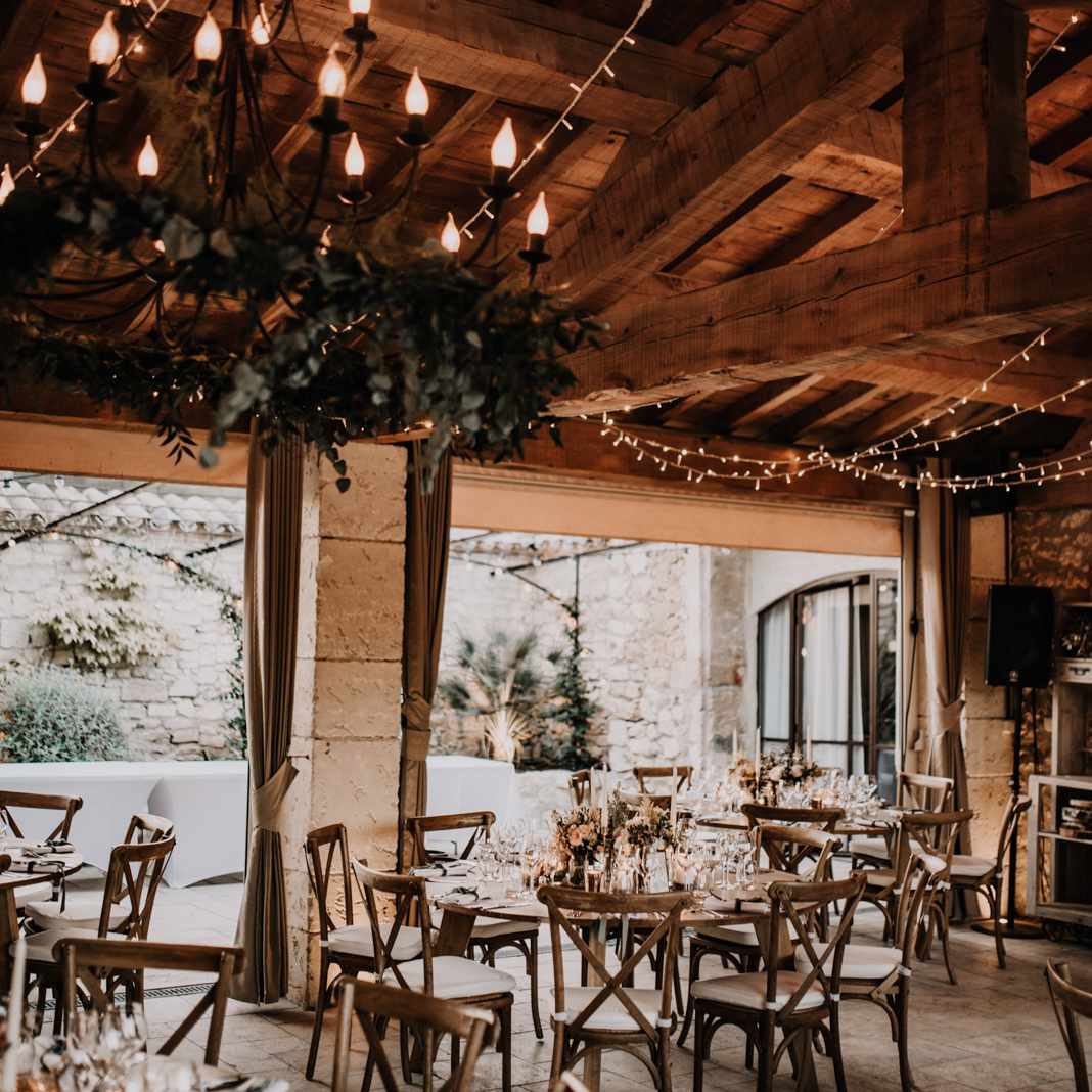 室内接待台＂class=