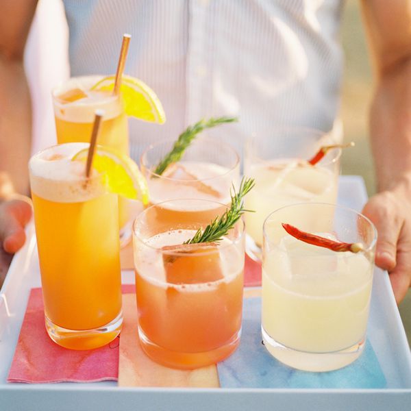 五颜六色的鸡尾酒