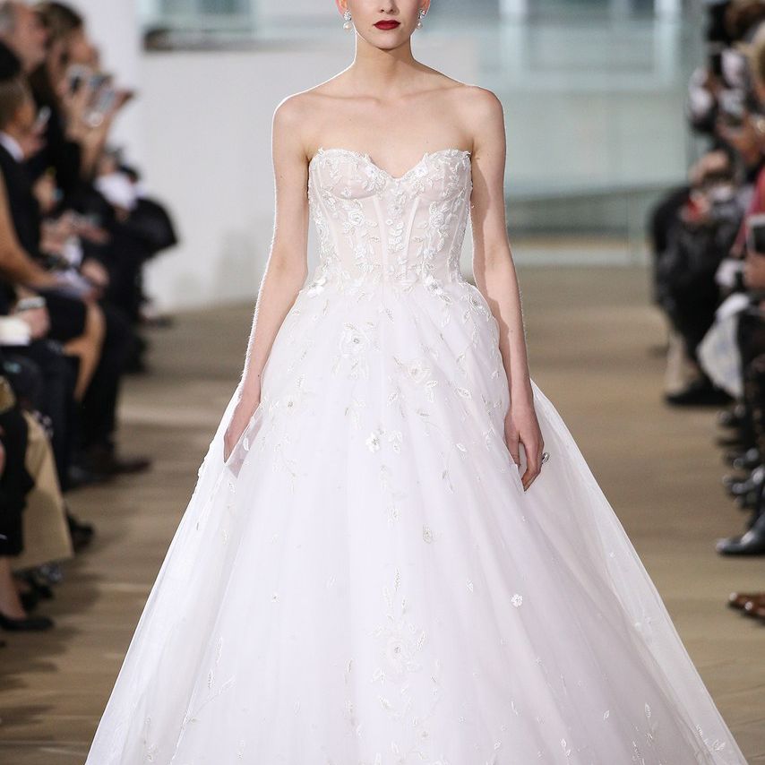 伊内斯 - 迪桑托