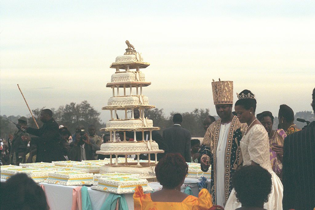 罗纳德·穆文达·穆特比二世国王结婚蛋糕