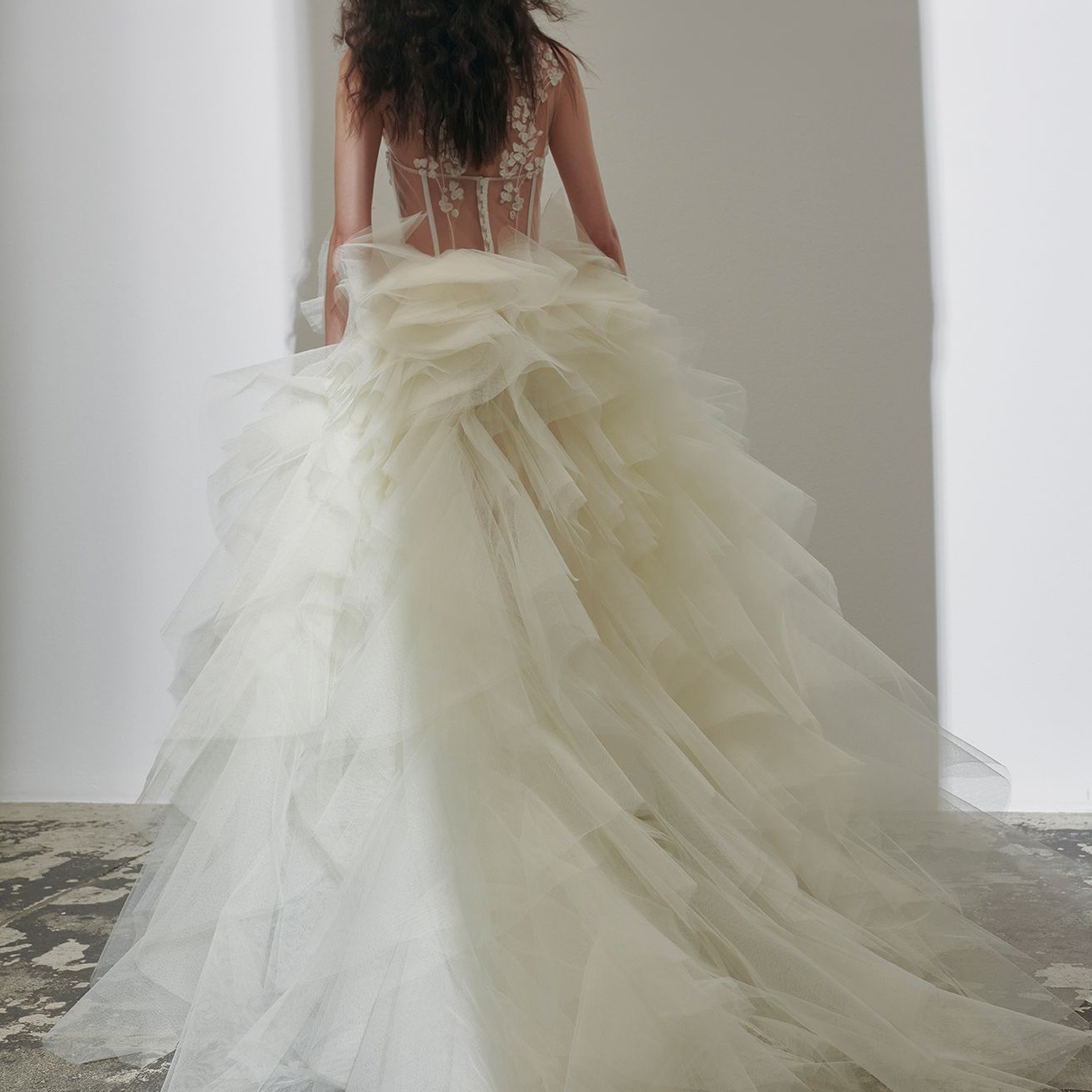 花极乐长定制连衣裙卡维亚笨拙