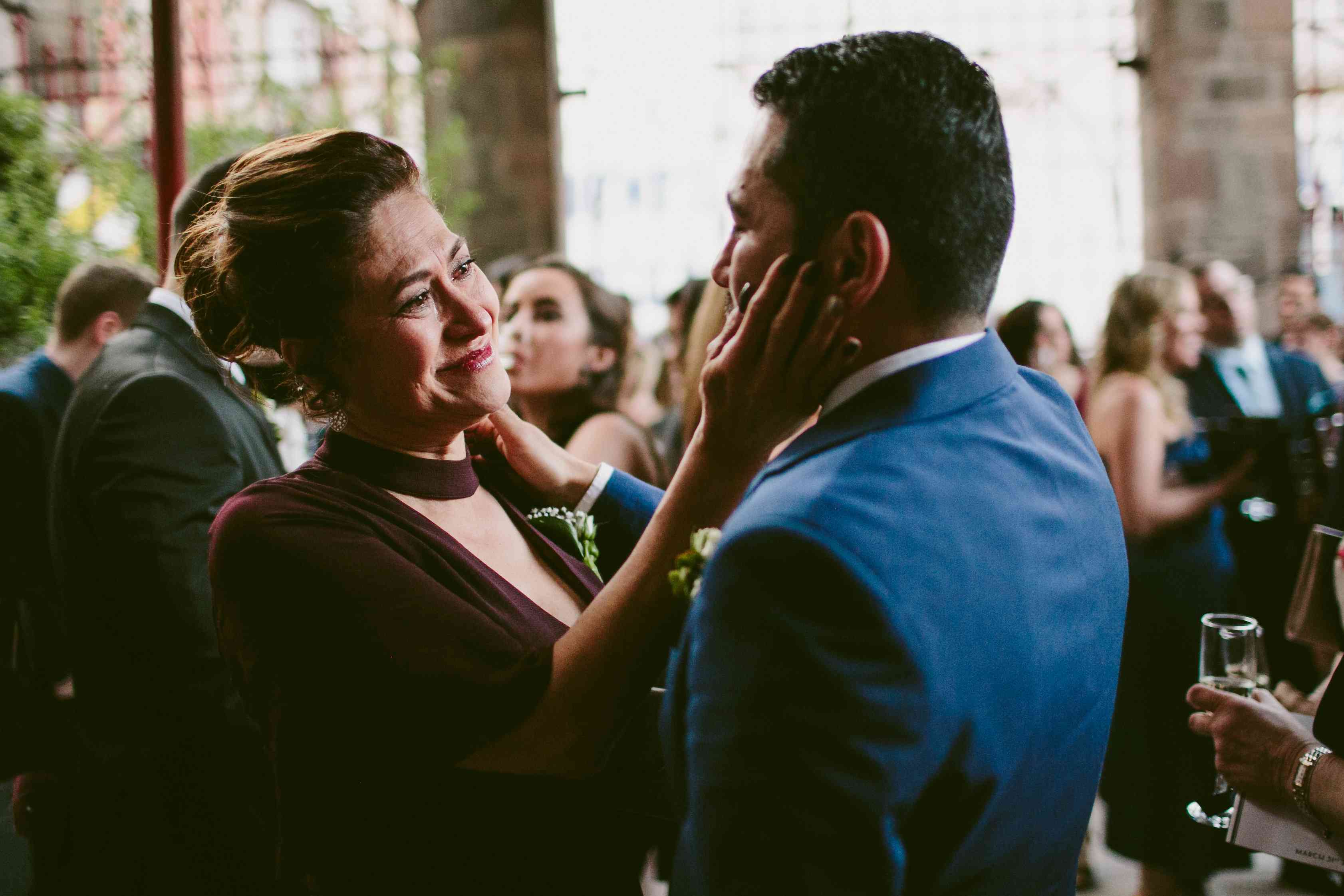 新郎和新郎的母亲