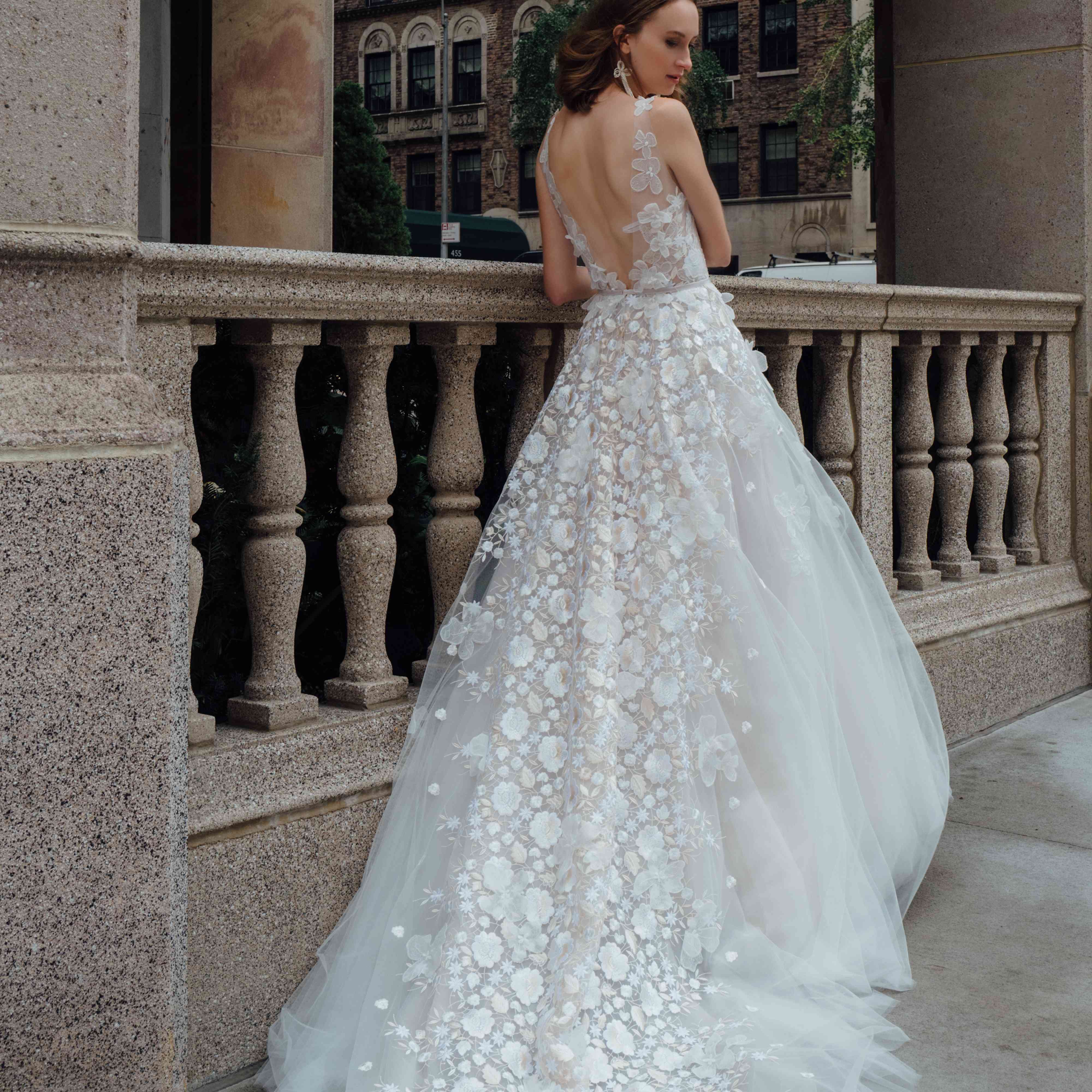 模型花长礼服婚纱礼服V型回