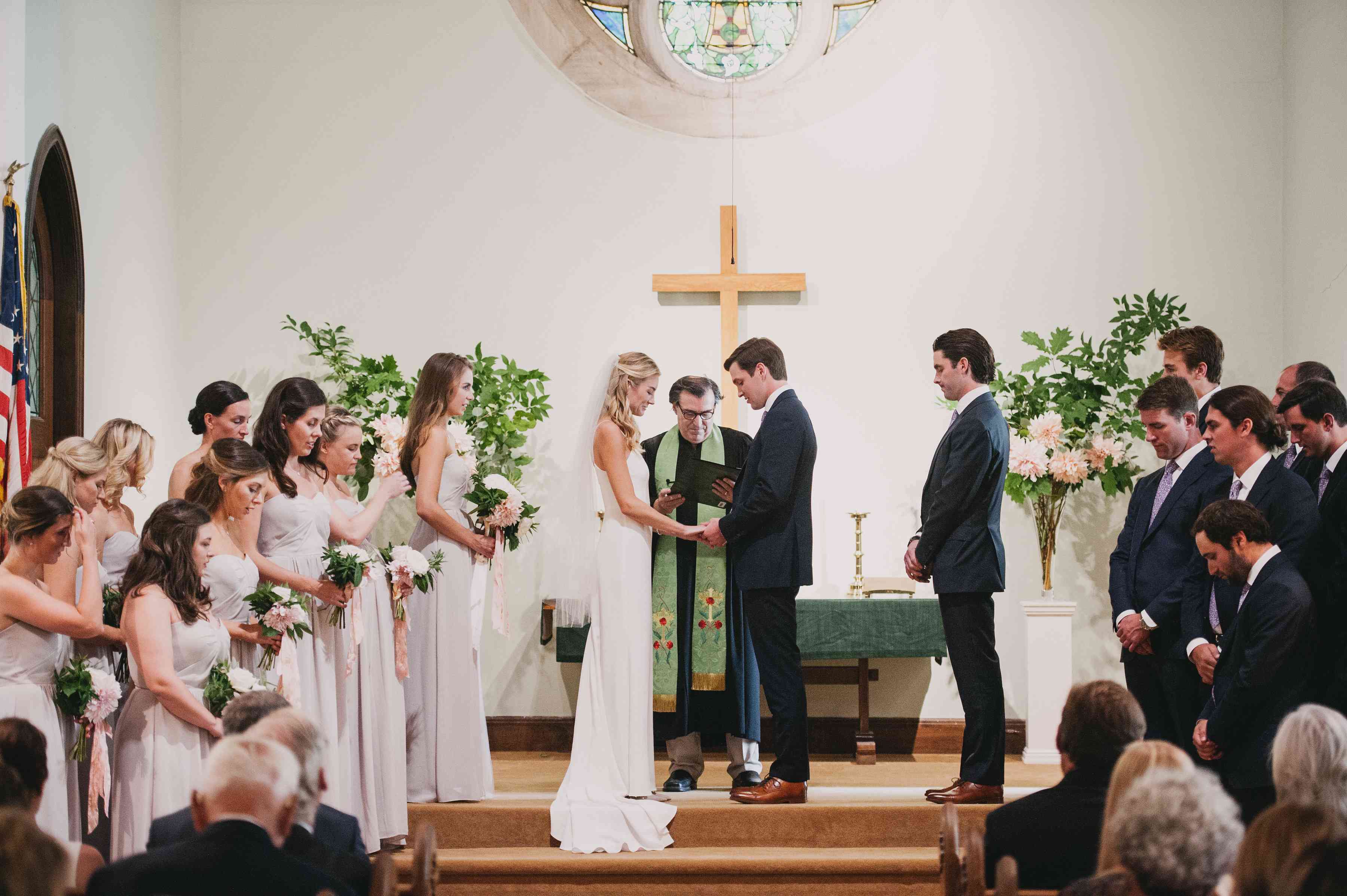 <p>教堂仪式祷告在仪式中</ p> <br> <br>