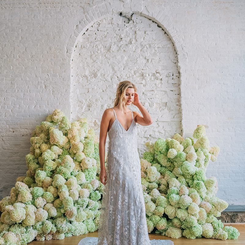 卡罗尔·汉娜婚纱