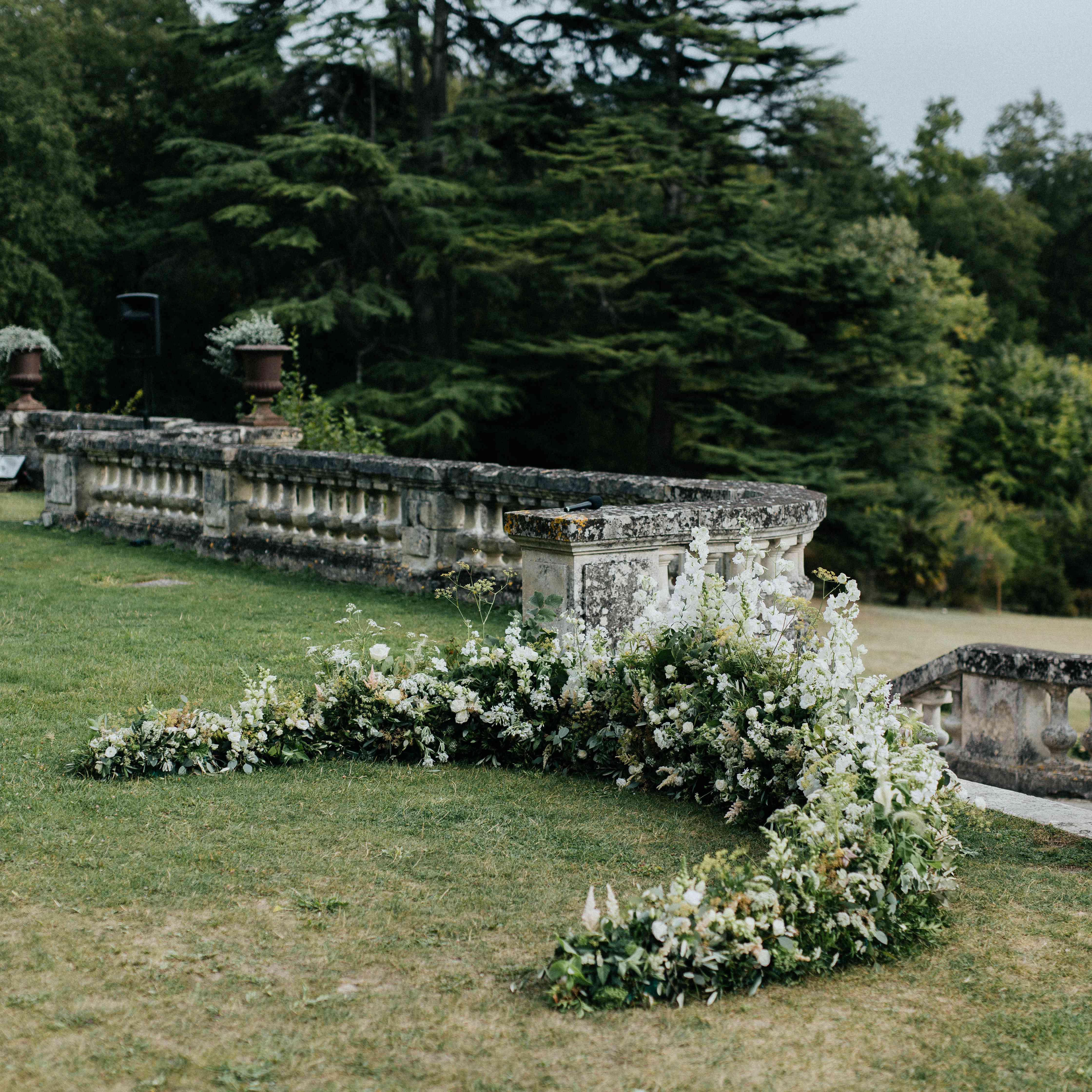 <p>半圆花坛装饰</p><br><br>