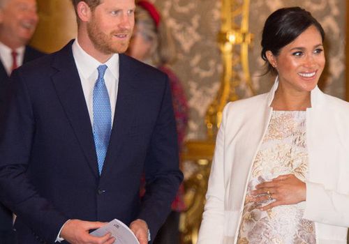 Meghan，Sussex和Harry Prince of Sussex，苏克斯克斯克斯郡参加了招待会，标志着威尔士王子的第五十周年在白金汉宫。