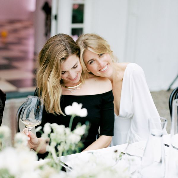 穿黑色衣服参加婚礼