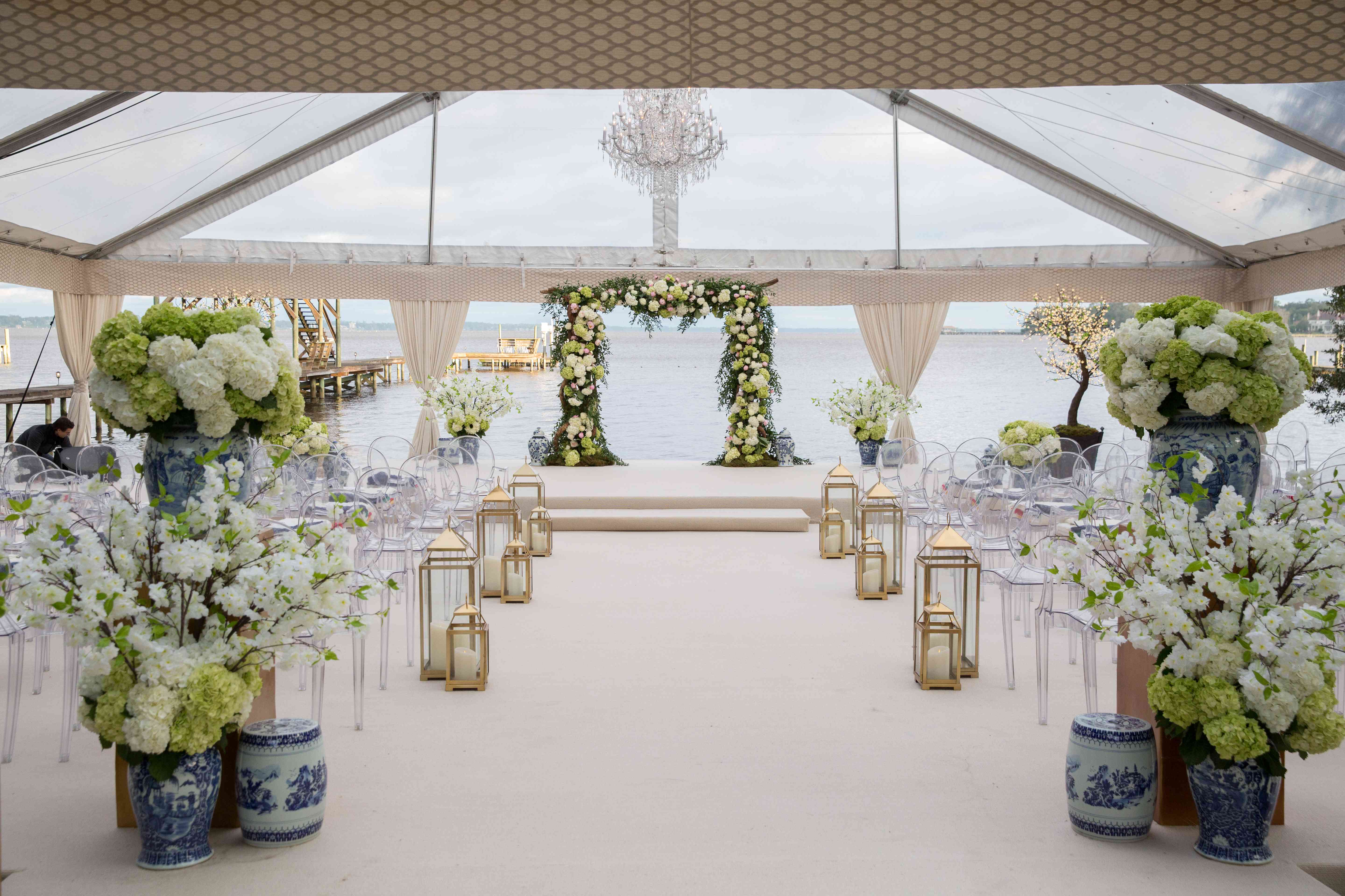 <p>花拱的仪式空间</ p> <br> <br>